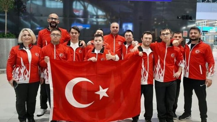 Talha Ahmet Erdem dünya şampiyonu oldu Talha Ahmet Erdem dünya şampiyonu oldu