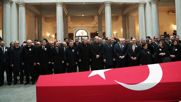 Tarihçi Kemal Karpat için İstanbul Üniversitesi'nde tören düzenlendi
