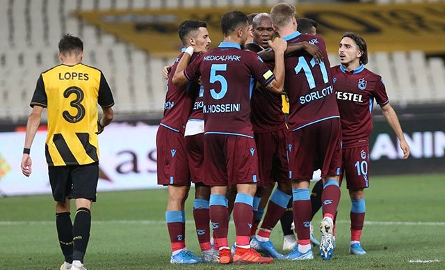 Trabzonspor, AEK'yi  3-1 mağlup etti
