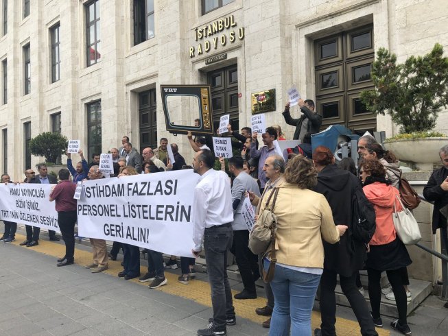 TRT çalışanlarından tasfiye protestosu