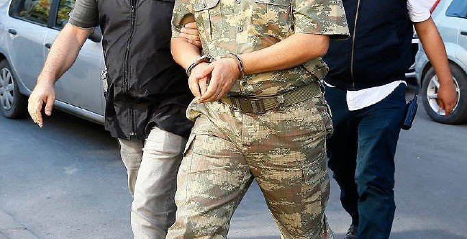 TSK'da FETÖ operasyonu: 53 asker hakkında gözaltı kararı