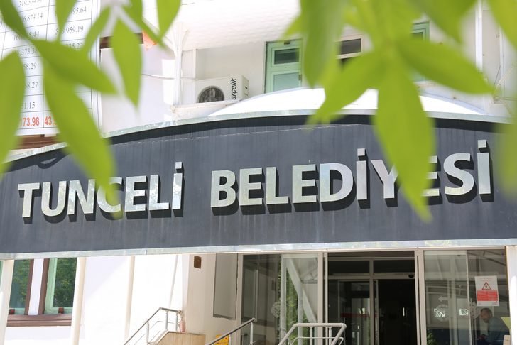 Tunceli Belediyesi'ne Dersim tabelası asılması kararına tepki