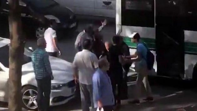 Yaşlı adamı otobüsten atan şoföre ceza yağdı