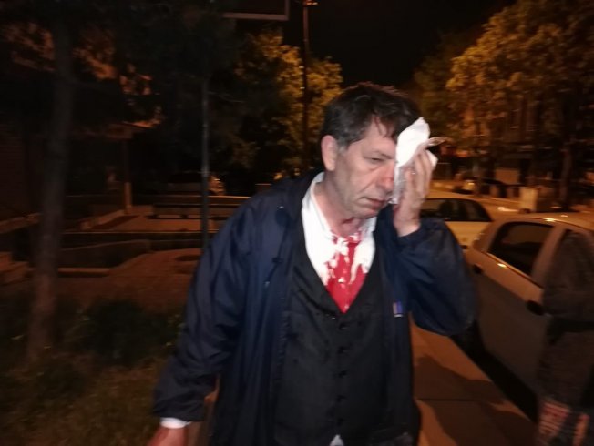 Yeniçağ yazarı Yavuz Selim Demirağ, evinin önünde saldırıya uğradı