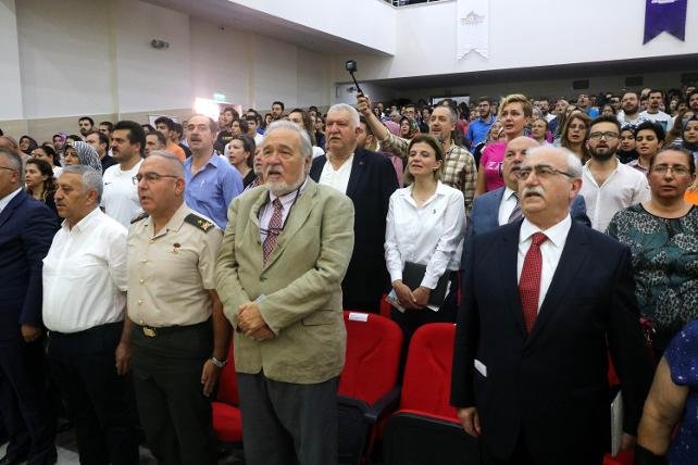 Zafer Haftası'nda İstiklal Marşı krizi