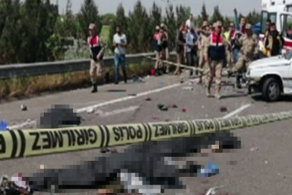 1 Mayıs'a giden sağlık çalışanlarını taşıyan minibüs devrildi: 5 kişi hayatını kaybetti, 15 kişi yaralandı