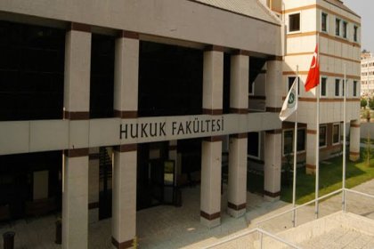 77 hukuk fakültesinin 19'unun dekanı hukukçu değil!