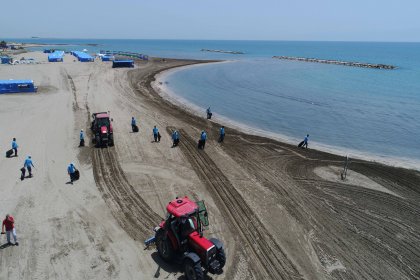 Adana Büyükşehir’den Karataş ve Yumurtalık sahillerinde yaz temizliği