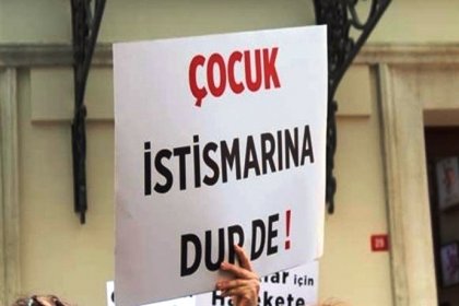 Babasının cinsel istismarda bulunduğu kız çocuğu: 'Hem korktuğum için hem de boşanmasınlar diye anlatmadım'