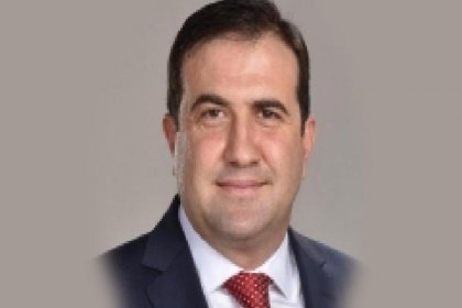 Bıçaklı saldırıya uğrayan MHP'li belediye başkanı hayatını kaybetti