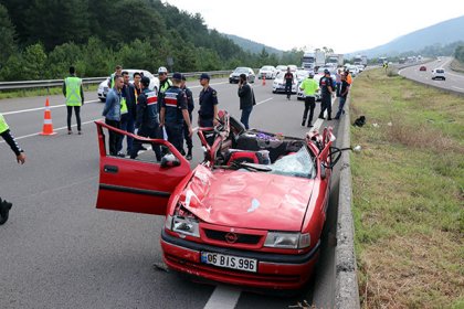 Bolu'da trafik kazası: 1 ölü, 2 yaralı