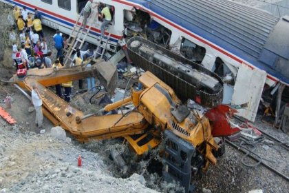 Bozüyük'teki tren faciası davasının sanıkları 'yanlış' çıktı!