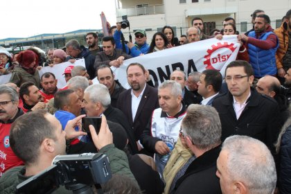 CHP Çiğli Belediye Başkan adayı Utku Gümrükçü'den TARİŞ işçilerine destek