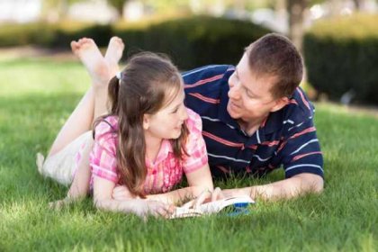 Çocuğuyla sağlıklı ilişki geliştirmek isteyen babalara 8 öneri