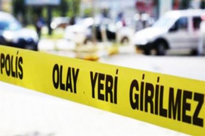 Şişhane’de şüpheli paket bomba imha ekipleri tarafından kontrollü şekilde patlatıldı