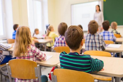 TED raporundan: Öğrenci de öğretmen de sayısalda dökülüyor