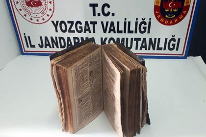 Yozgat'ta 600 yıllık kitap ele geçirildi