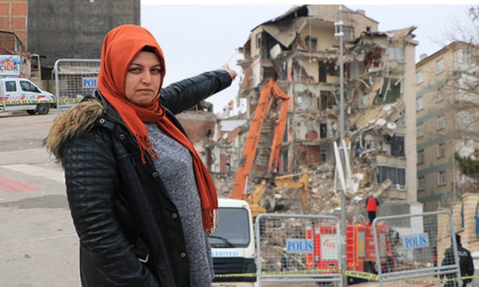 2 hafta önce taşındığı evi depremde hasar gördü: Evi aldığım kişi çok sağlam demişti, ne yazık ki öyle çıkmadı