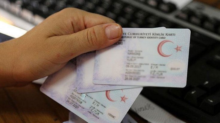 3 yılda 7 bin 312 yabancı Türkiye vatandaşı oldu