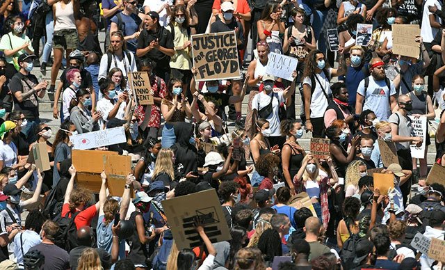 ABD'deki Floyd protestoları İngiltere'ye sıçradı