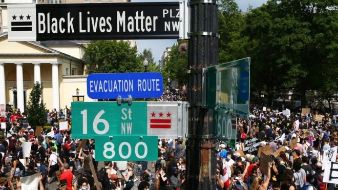 ABD'nin başkenti Washington'daki ırkçılık karşıtı protestolara binlerce kişi katıldı