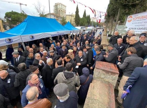 Adnan Kahveci vefatının 27. yılında mezarı başında anıldı