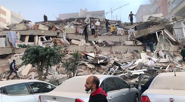 AFAD İzmir depremine ilişkin son duyurusunda: Depremde 1’i boğulma olmak üzere 12 vatandaşımız hayatını kaybetti, 475 vatandaşımız yaralandı
