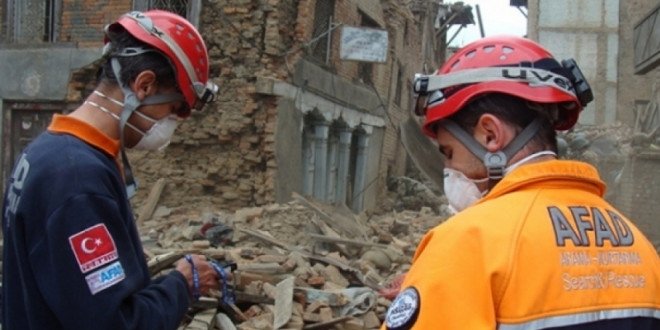 AFAD'dan İzmir depremine ilişkin açıklama: Depremde ilk bilgilere göre 1’i boğulma olmak üzere 12 vatandaşımız hayatını kaybetti, 419 vatandaşımız yaralandı