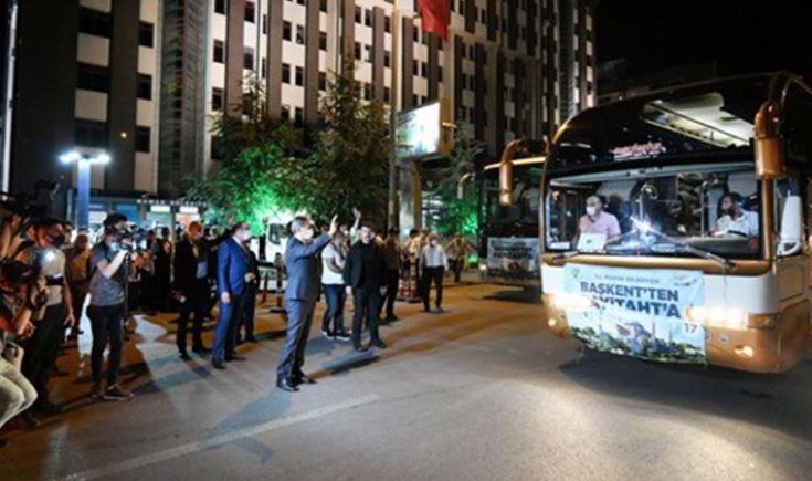 AKP’li belediye salgını dinlemedi; 1453 kişiyi Ayasofya'ya götürdü
