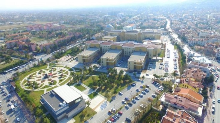AKP'li rektörün yönettiği üniversitede torpili olan koltuğu kapıyor
