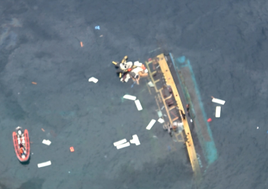 Alanya'da gezinti teknesi battı: 1 turist hayatını kaybetti
