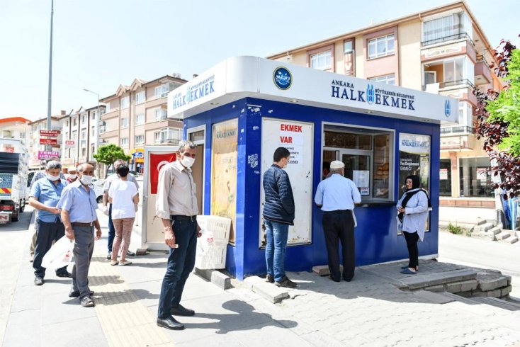 Ankara'da 45 Halk Ekmek Satış Büfesi yeni sahiplerine teslim edildi