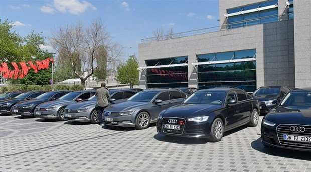 Ankara'da araçlar özel hizmet için kullanılmış