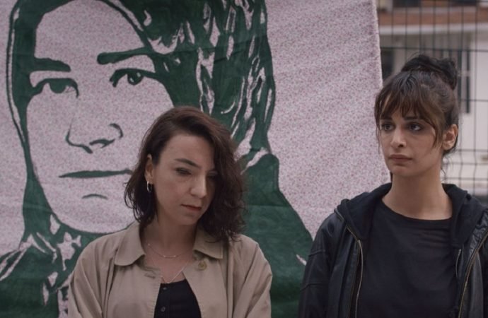 Azra Deniz Okyay’ın ‘Hayaletler’ filmine Moskova’dan FIPRESCI Ödülü Azra Deniz Okyay’ın ‘Hayaletler’ filmine Moskova’dan FIPRESCI Ödülü