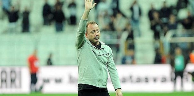 Beşiktaş, Sergen Yalçın'la 1,5 yıllık sözleşme imzaladı