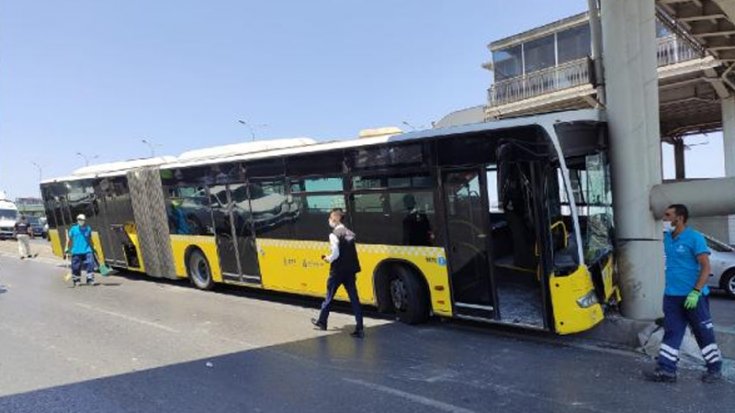 Beylikdüzü'nde İETT otobüsü kazası: 19 yaralı