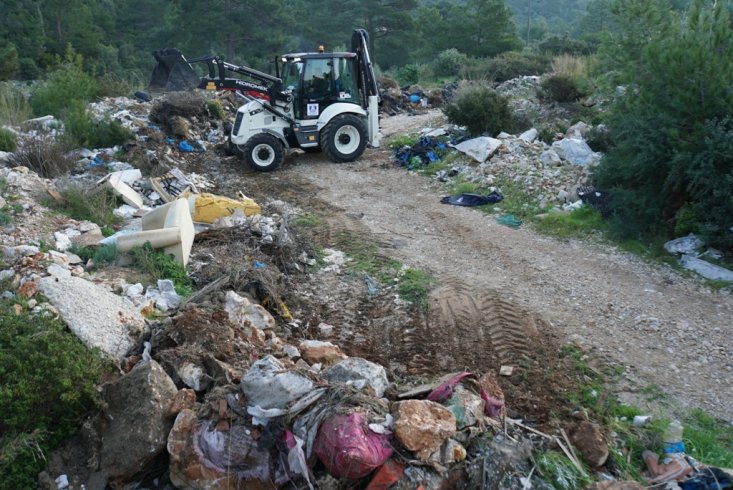 Bodrum'da doğaya atılan 65 ton atık toplandı