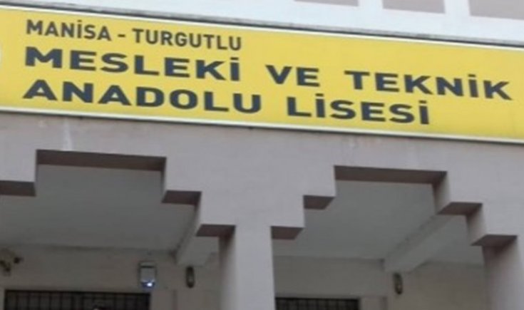 Boş derste müdür yardımcısının din eğitimi vermesine karşı çıkan öğretmen açığa alındı