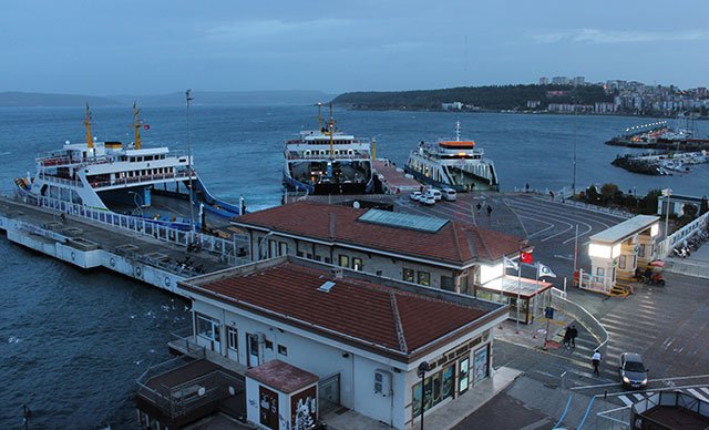 Bozcaada'ya sefer sayısı haftada 2 güne düşürüldü