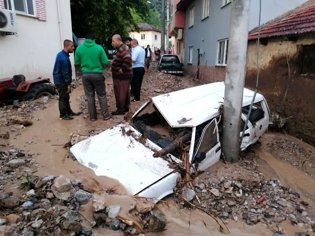 Bursa'daki sel ödeneksizlikten önlenememiş!