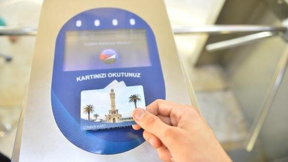 Büyükşehir Belediyesi'nden yurttaşlara İzmirim Kart uyarısı: Eşleştirme yapılmayan kartlar 11 Ocak’tan itibaren toplu ulaşıma kapatılacak