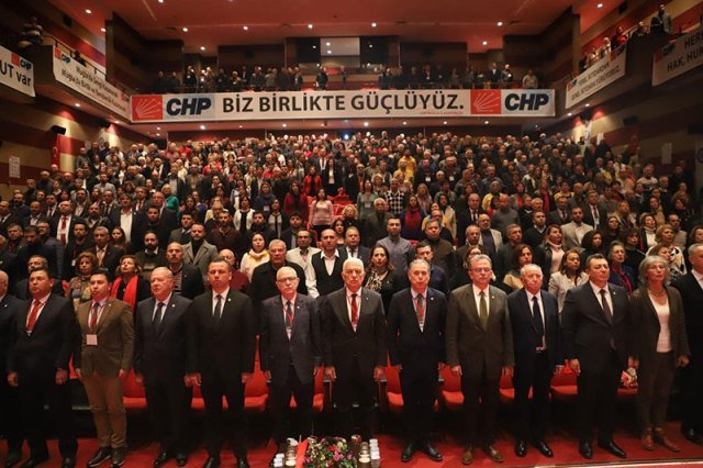 CHP Muğla İl Başkanlığı'na Adem Zeybekoğlu yeniden seçildi