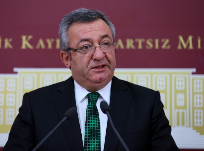 CHP'li Altay: Karşımızda 'pamuk eller cebe' diyen Cumhurbaşkanı var