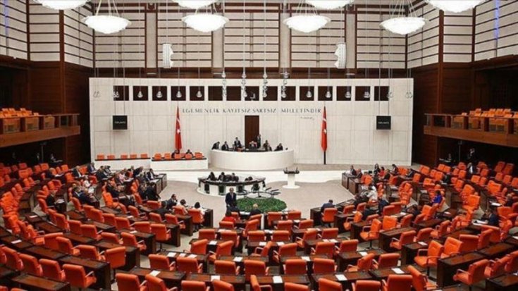 CHP'nin 'Covid-19 meslek hastalığı sayılsın' önergesi AKP ve MHP oylarıyla reddedildi