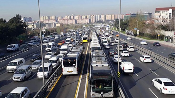 Çocuklu annelere yönelik ücretsiz İstanbulkart uygulaması başladı