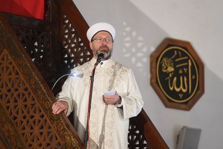 Diyanet İşleri Başkanı Erbaş: 12 Haziran'da camilerimizin avlularında namaz kılmaya başlayacağız