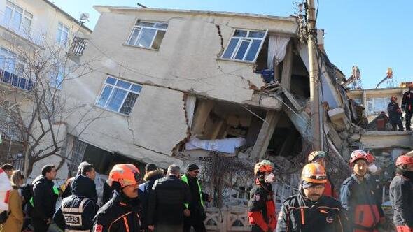 Elazığ depreminde yaşamını yitirenlerin sayısı 41'e yükseldi
