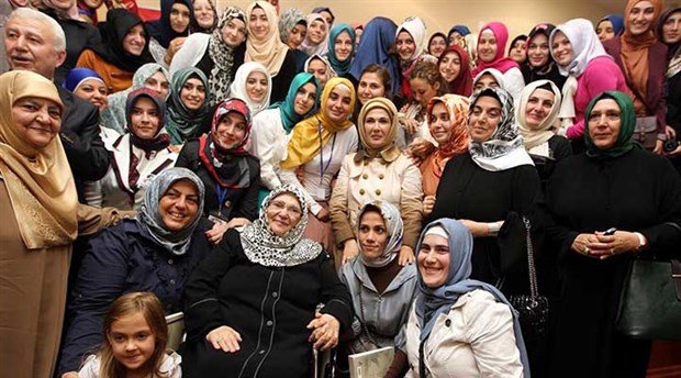 Emine Erdoğan 'Şule Yüksel Şenler'in adıyla vakıf kurdu