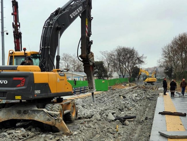 Eminönü-Alibeyköy Tramvay inşaatı çökmeye rağmen tamamlanıyor