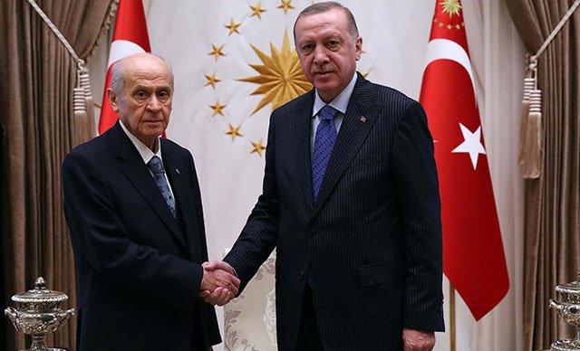 Erdoğan, Bahçeli ile görüştü